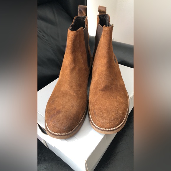 *SOLD* Men’s Pull On Chelsea Boot | 9.5 | Memory Foam - Picture 3 of 4